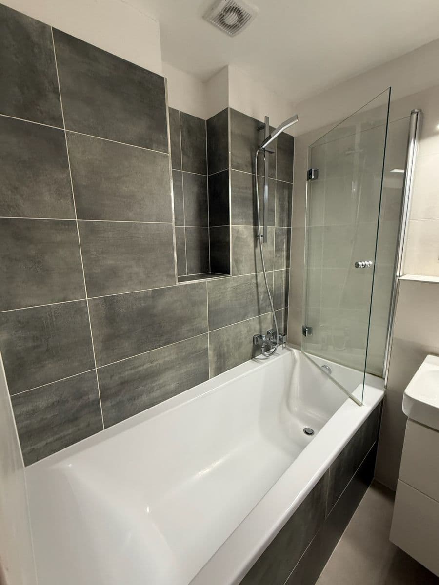 Prenájom bytu 3-izbový 68 m², Emy Destinové, Jinočany, Středočeský kraj Prenájom bytu 3-izbový 68 m², Emy Destinové, Jinočany, Středočeský kraj