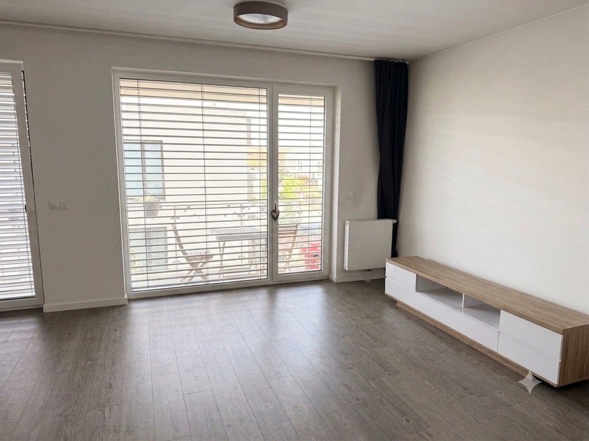 Prenájom bytu 3-izbový 68 m², Emy Destinové, Jinočany, Středočeský kraj Prenájom bytu 3-izbový 68 m², Emy Destinové, Jinočany, Středočeský kraj