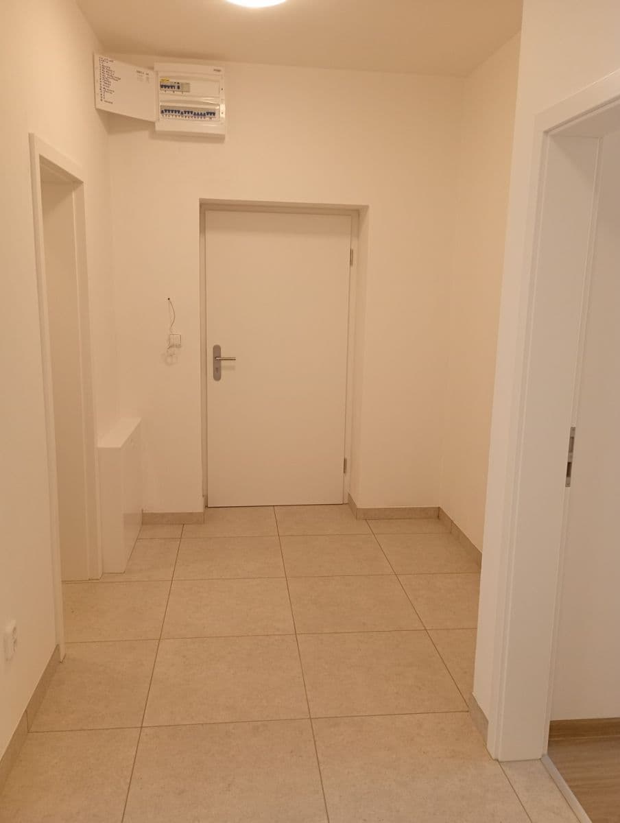 Prenájom bytu 3-izbový 66 m², Libušino údolí, Brno, Jihomoravský kraj Prenájom bytu 3-izbový 66 m², Libušino údolí, Brno, Jihomoravský kraj