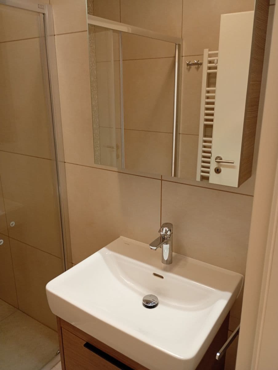 Prenájom bytu 3-izbový 66 m², Libušino údolí, Brno, Jihomoravský kraj Prenájom bytu 3-izbový 66 m², Libušino údolí, Brno, Jihomoravský kraj