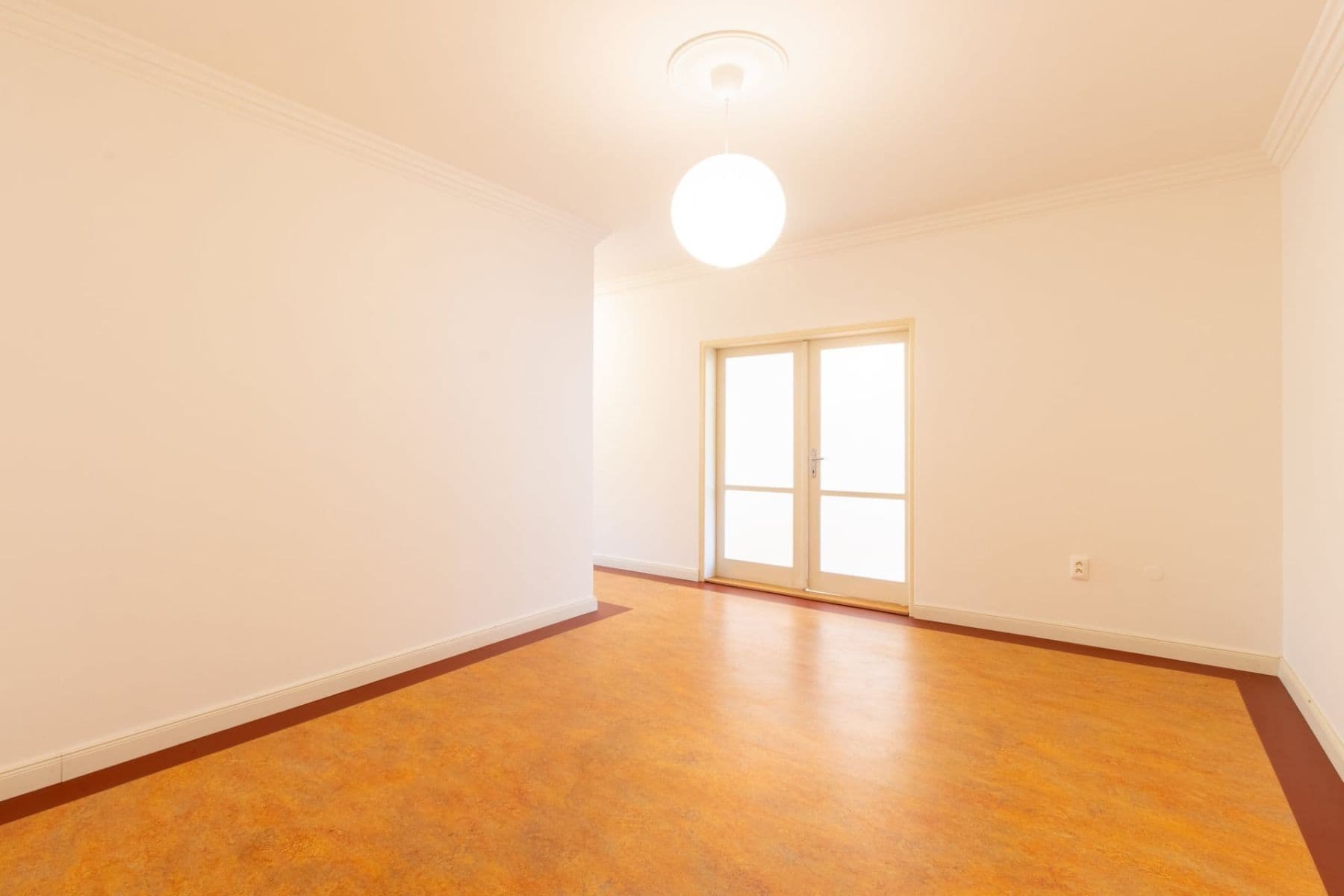 Prenájom bytu 2-izbový 75 m², Krupská, Praha, Praha Prenájom bytu 2-izbový 75 m², Krupská, Praha, Praha
