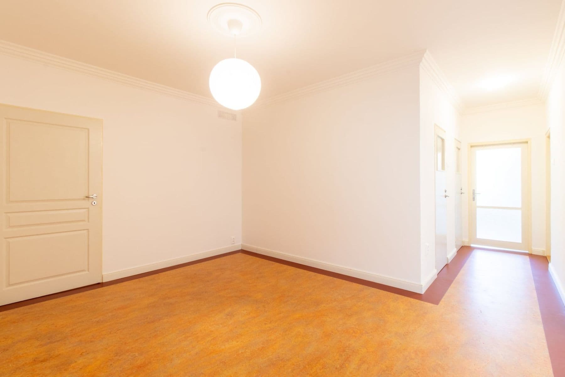 Prenájom bytu 2-izbový 75 m², Krupská, Praha, Praha Prenájom bytu 2-izbový 75 m², Krupská, Praha, Praha