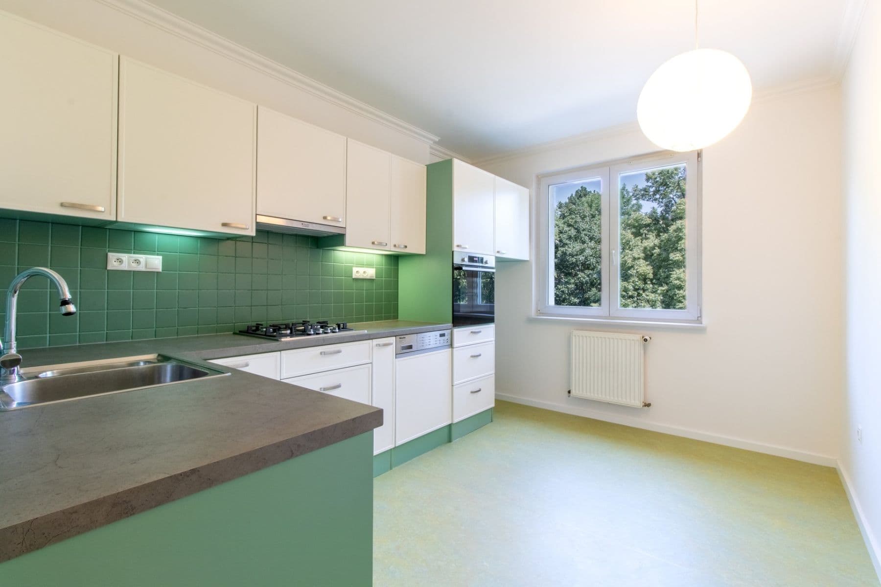 Prenájom bytu 2-izbový 75 m², Krupská, Praha, Praha Prenájom bytu 2-izbový 75 m², Krupská, Praha, Praha