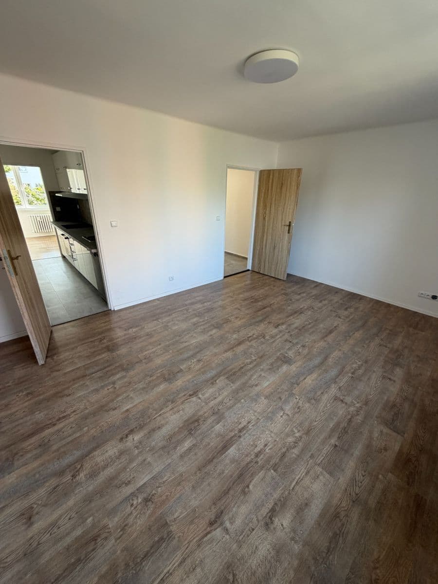 Prenájom bytu 3-izbový 55 m², Velká Hradební, Ústí nad Labem, Ústecký kraj Prenájom bytu 3-izbový 55 m², Velká Hradební, Ústí nad Labem, Ústecký kraj