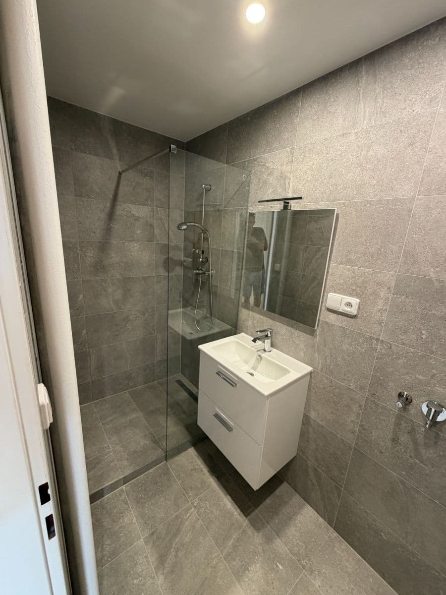 Prenájom bytu 3-izbový 55 m², Velká Hradební, Ústí nad Labem, Ústecký kraj Prenájom bytu 3-izbový 55 m², Velká Hradební, Ústí nad Labem, Ústecký kraj