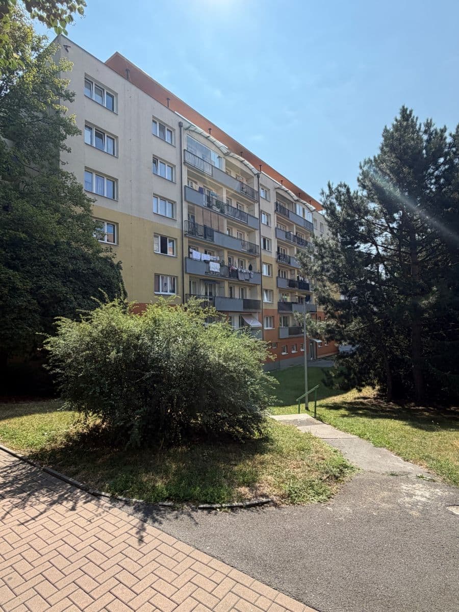 Prenájom bytu 3-izbový 55 m², Velká Hradební, Ústí nad Labem, Ústecký kraj Prenájom bytu 3-izbový 55 m², Velká Hradební, Ústí nad Labem, Ústecký kraj