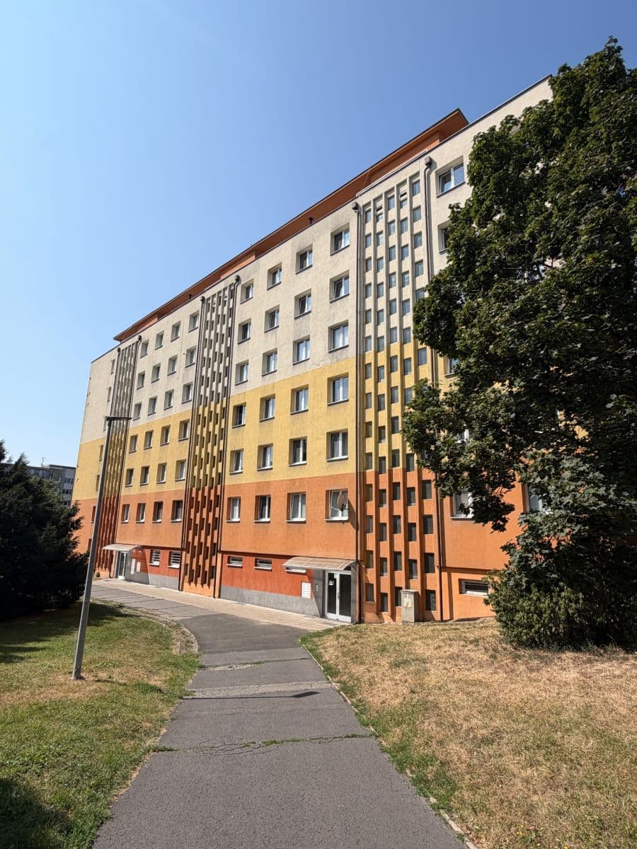 Prenájom bytu 3-izbový 55 m², Velká Hradební, Ústí nad Labem, Ústecký kraj Prenájom bytu 3-izbový 55 m², Velká Hradební, Ústí nad Labem, Ústecký kraj