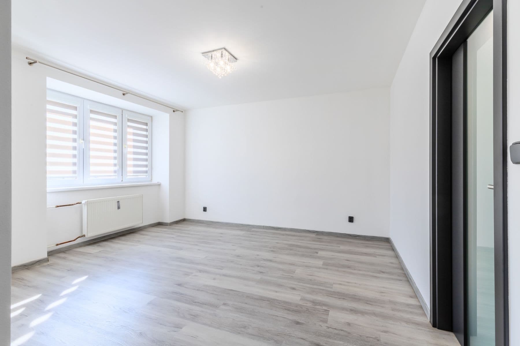 Prenájom bytu 2-izbový 67 m², gen. Píky, Kladno, Středočeský kraj Prenájom bytu 2-izbový 67 m², gen. Píky, Kladno, Středočeský kraj