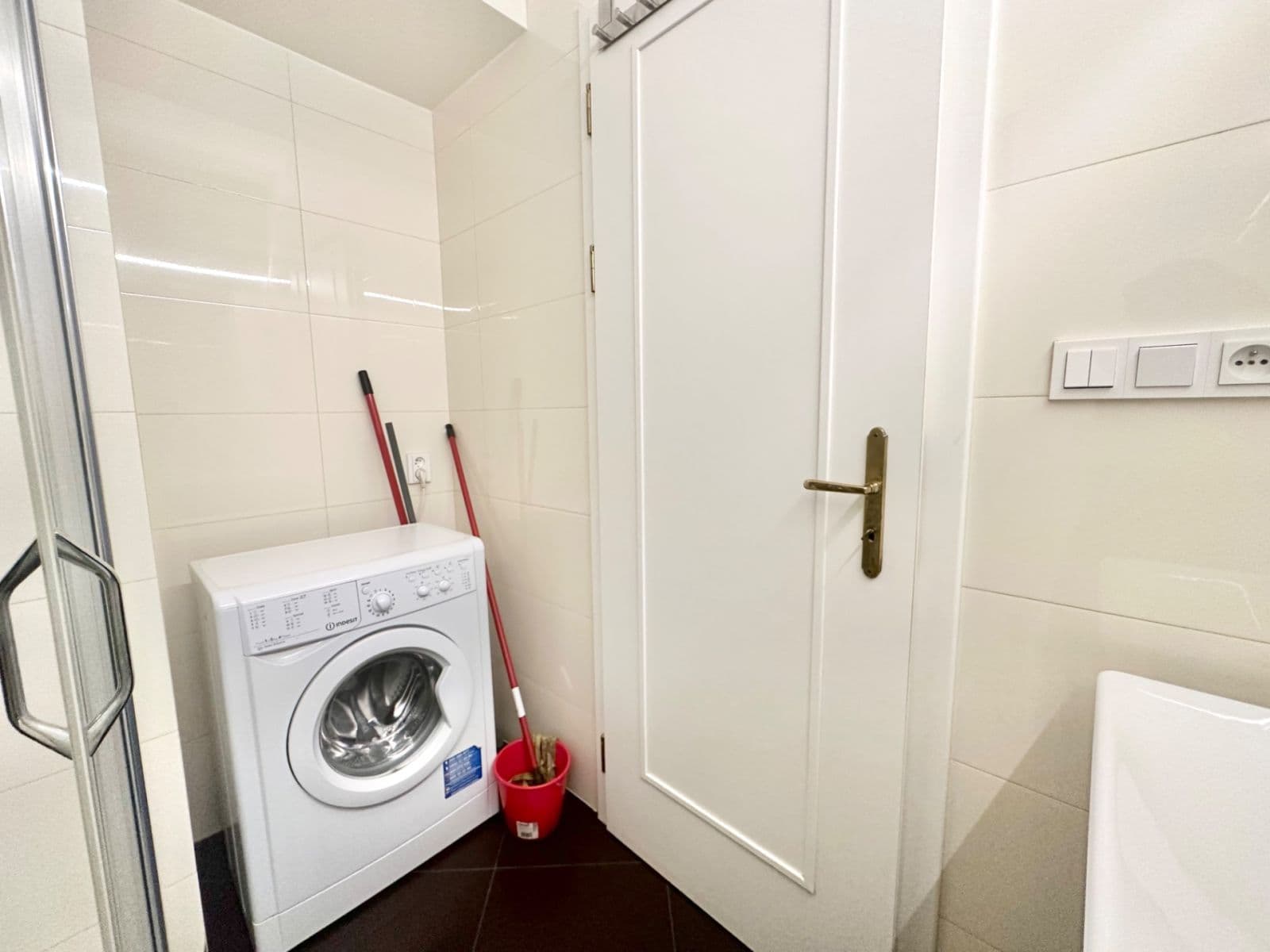 Prenájom bytu 1-izbový 37 m², Šimáčkova, Praha, Praha Prenájom bytu 1-izbový 37 m², Šimáčkova, Praha, Praha