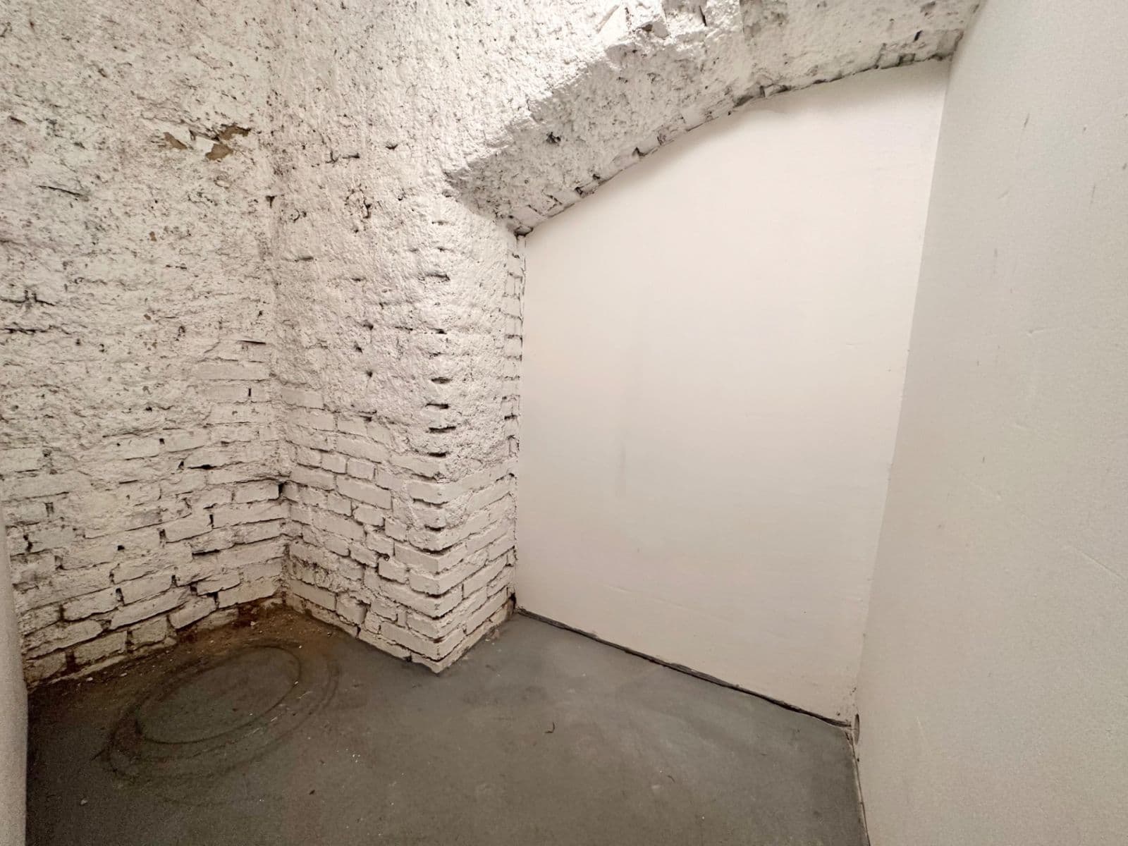 Prenájom bytu 1-izbový 37 m², Šimáčkova, Praha, Praha Prenájom bytu 1-izbový 37 m², Šimáčkova, Praha, Praha