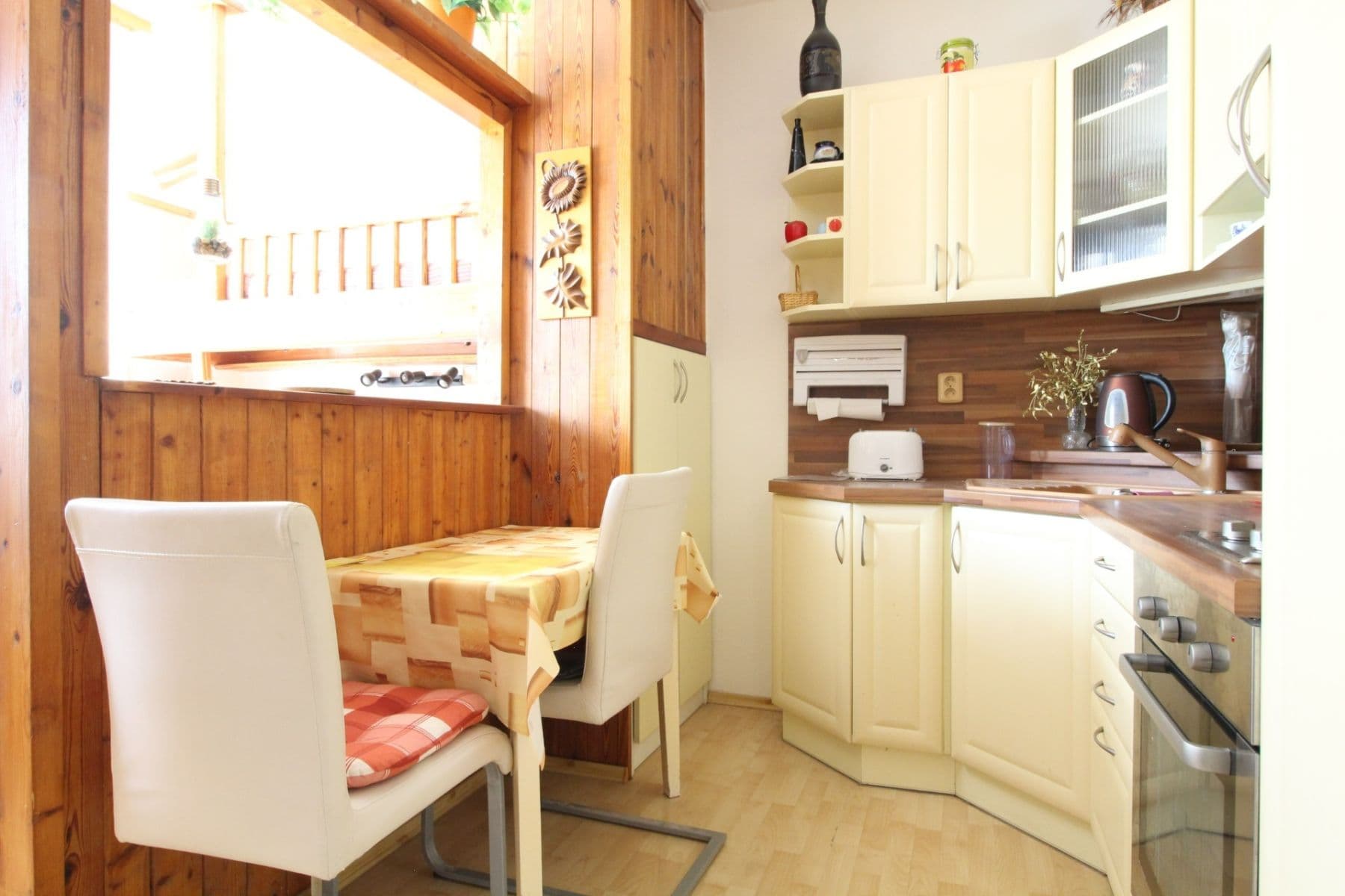 Prenájom bytu 2-izbový 42 m², Na Radosti, Praha, Praha Prenájom bytu 2-izbový 42 m², Na Radosti, Praha, Praha