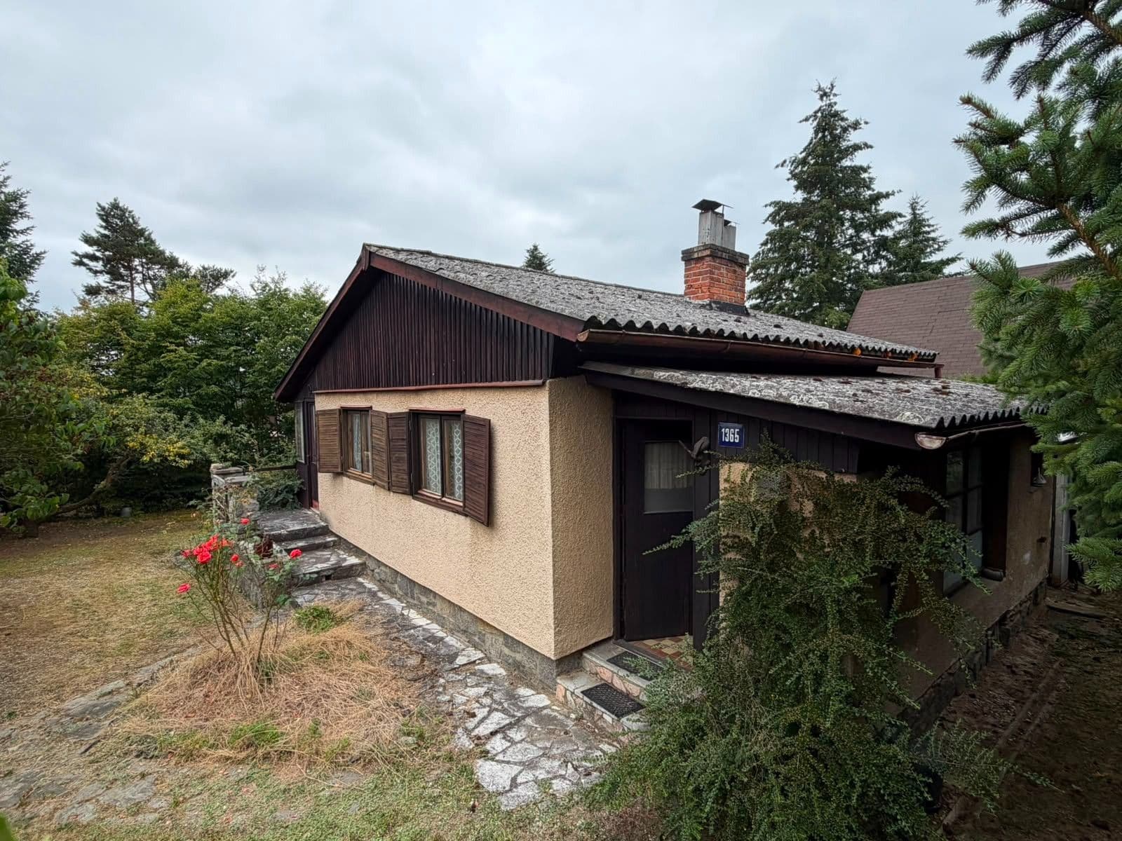 Predaj rekreačného objektu 51 m², pozemok 400 m², K Vodojemu, Hradištko, Středočeský kraj Predaj rekreačného objektu 51 m², pozemok 400 m², K Vodojemu, Hradištko, Středočeský kraj