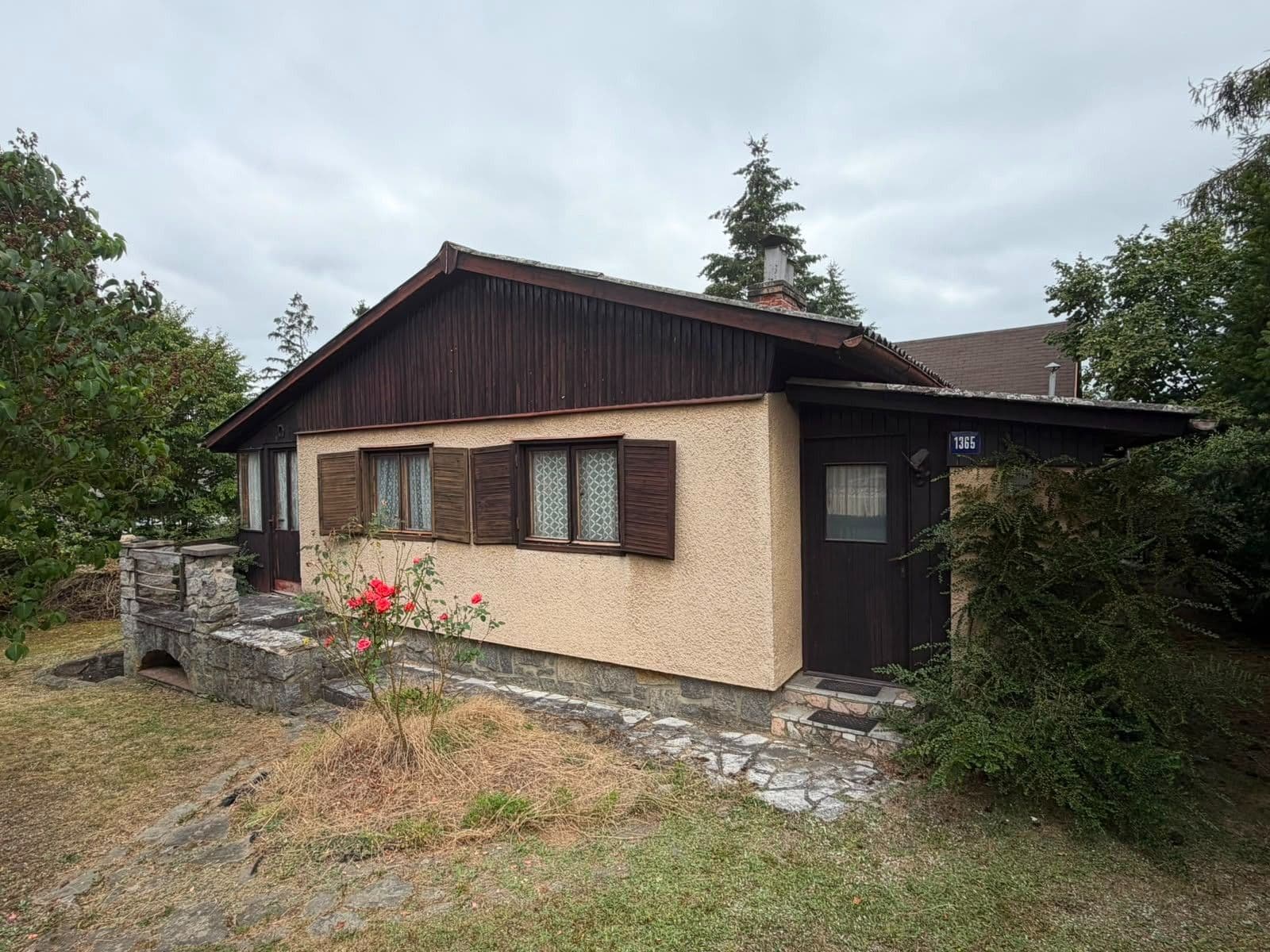 Predaj rekreačného objektu 51 m², pozemok 400 m², K Vodojemu, Hradištko, Středočeský kraj Predaj rekreačného objektu 51 m², pozemok 400 m², K Vodojemu, Hradištko, Středočeský kraj