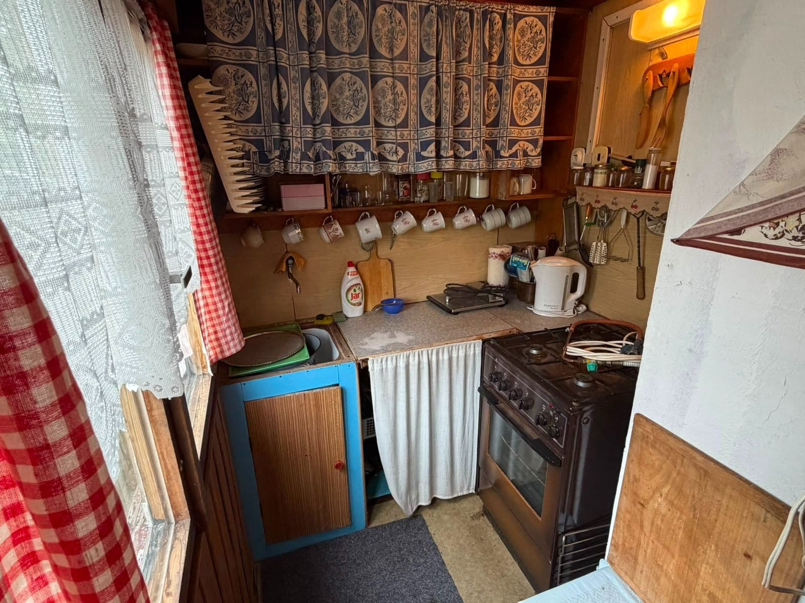 Predaj rekreačného objektu 51 m², pozemok 400 m², K Vodojemu, Hradištko, Středočeský kraj Predaj rekreačného objektu 51 m², pozemok 400 m², K Vodojemu, Hradištko, Středočeský kraj