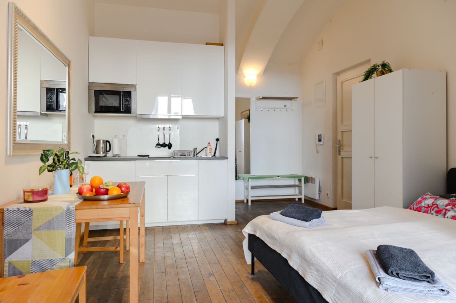 Prenájom bytu 1-izbový 37 m², U Studánky, Praha, Praha Prenájom bytu 1-izbový 37 m², U Studánky, Praha, Praha