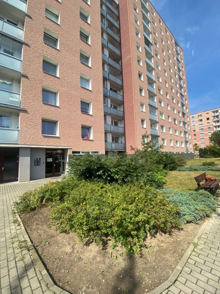 Predaj bytu 1-izbový 52 m², Jana Zajíce, Pardubice, Pardubický kraj Predaj bytu 1-izbový 52 m², Jana Zajíce, Pardubice, Pardubický kraj