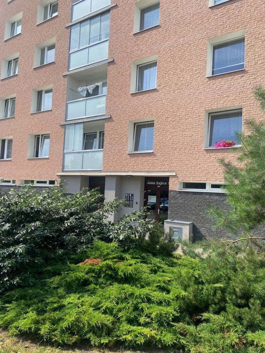 Predaj bytu 1-izbový 52 m², Jana Zajíce, Pardubice, Pardubický kraj Predaj bytu 1-izbový 52 m², Jana Zajíce, Pardubice, Pardubický kraj