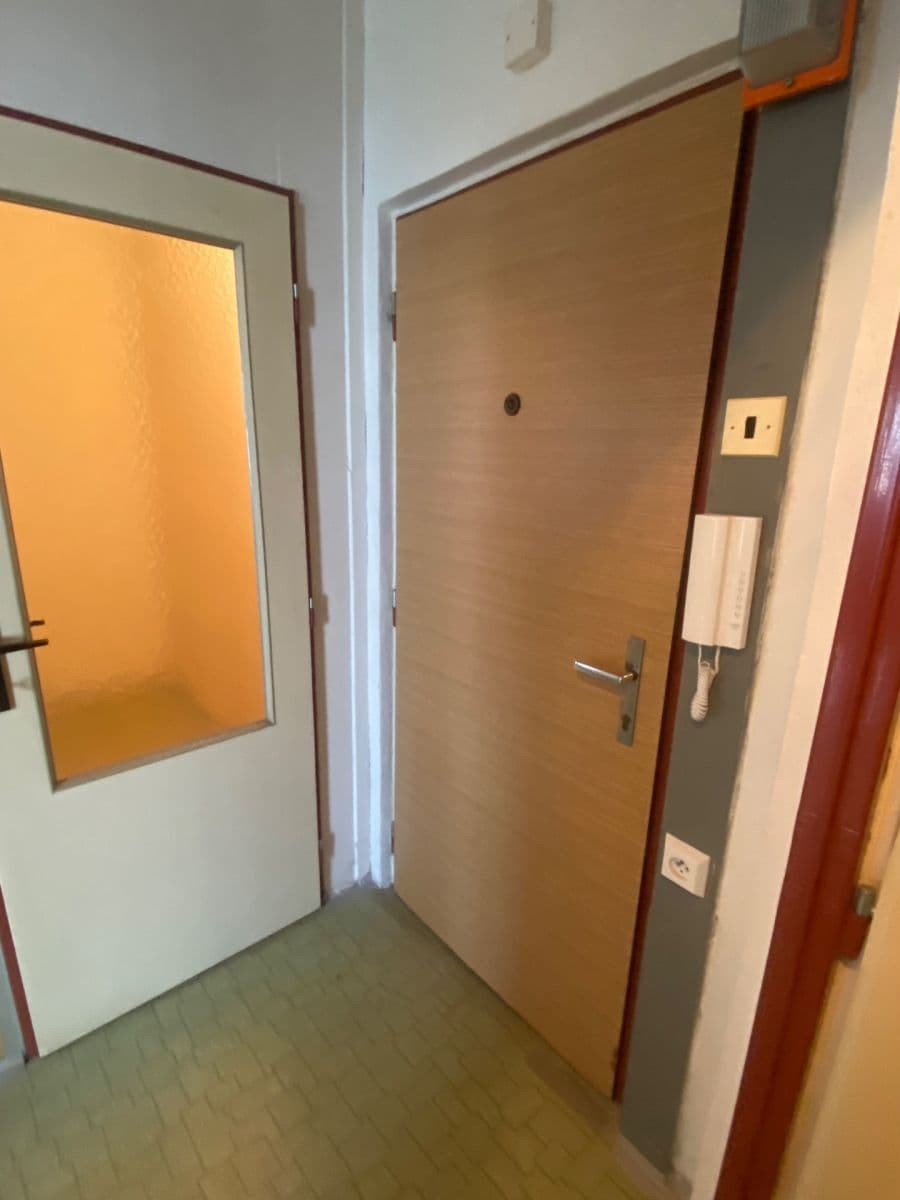 Predaj bytu 1-izbový 52 m², Jana Zajíce, Pardubice, Pardubický kraj Predaj bytu 1-izbový 52 m², Jana Zajíce, Pardubice, Pardubický kraj
