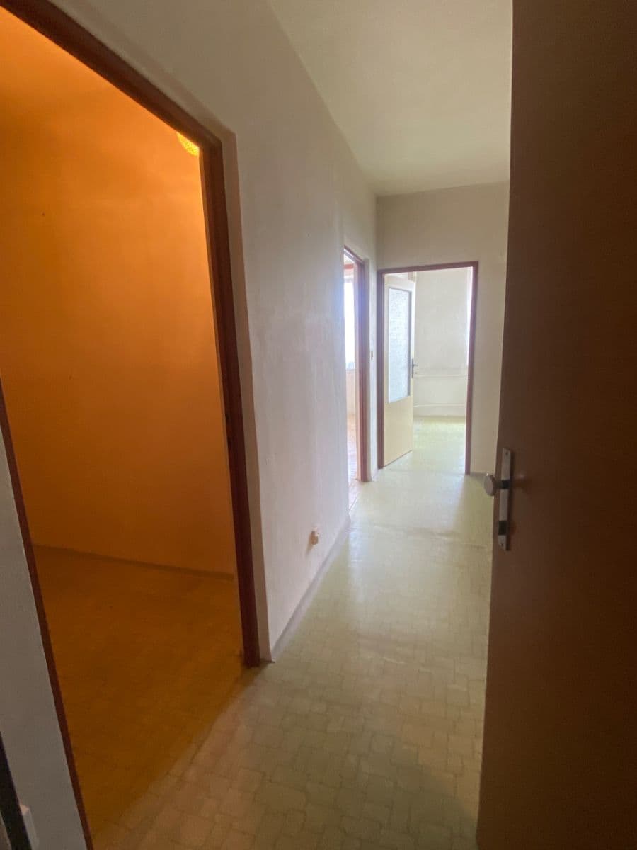 Predaj bytu 1-izbový 52 m², Jana Zajíce, Pardubice, Pardubický kraj Predaj bytu 1-izbový 52 m², Jana Zajíce, Pardubice, Pardubický kraj