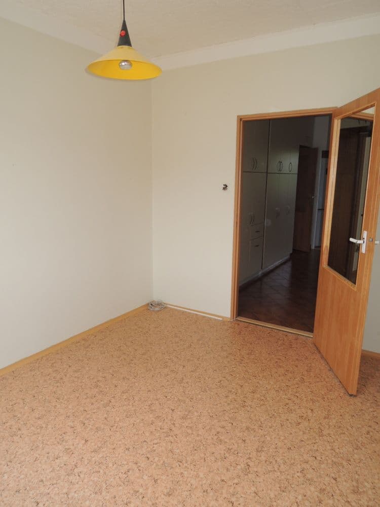Prenájom bytu 3-izbový 81 m², Naskové, Praha, Praha Prenájom bytu 3-izbový 81 m², Naskové, Praha, Praha