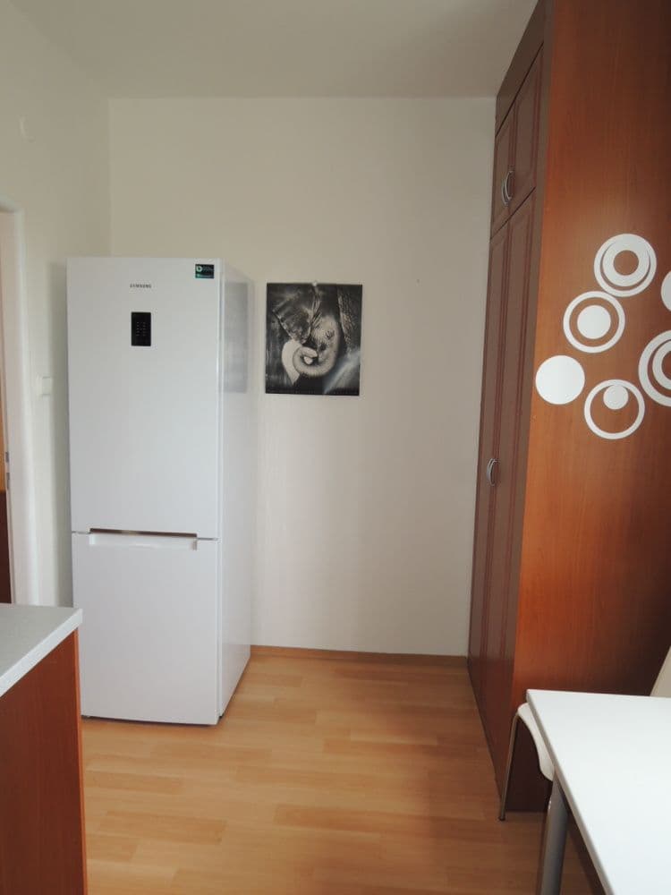 Prenájom bytu 3-izbový 81 m², Naskové, Praha, Praha Prenájom bytu 3-izbový 81 m², Naskové, Praha, Praha