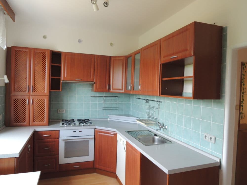 Prenájom bytu 3-izbový 81 m², Naskové, Praha, Praha Prenájom bytu 3-izbový 81 m², Naskové, Praha, Praha