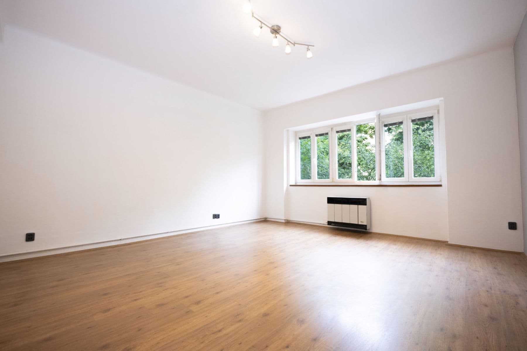 Predaj bytu 2-izbový 56 m², U Družstva Život, Praha, Praha Predaj bytu 2-izbový 56 m², U Družstva Život, Praha, Praha