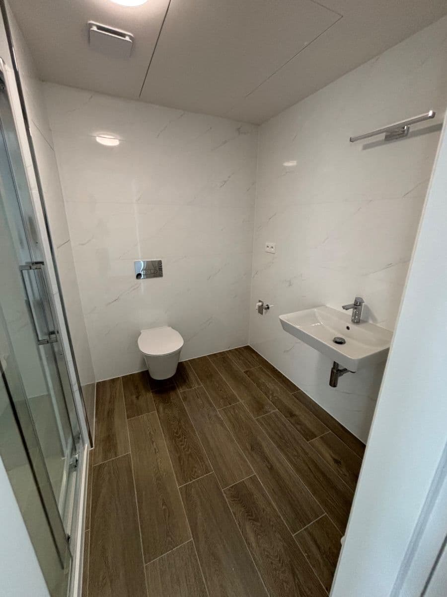 Prenájom bytu 2-izbový 46 m², Třída Jiřího Pelikána, Olomouc, Olomoucký kraj Prenájom bytu 2-izbový 46 m², Třída Jiřího Pelikána, Olomouc, Olomoucký kraj