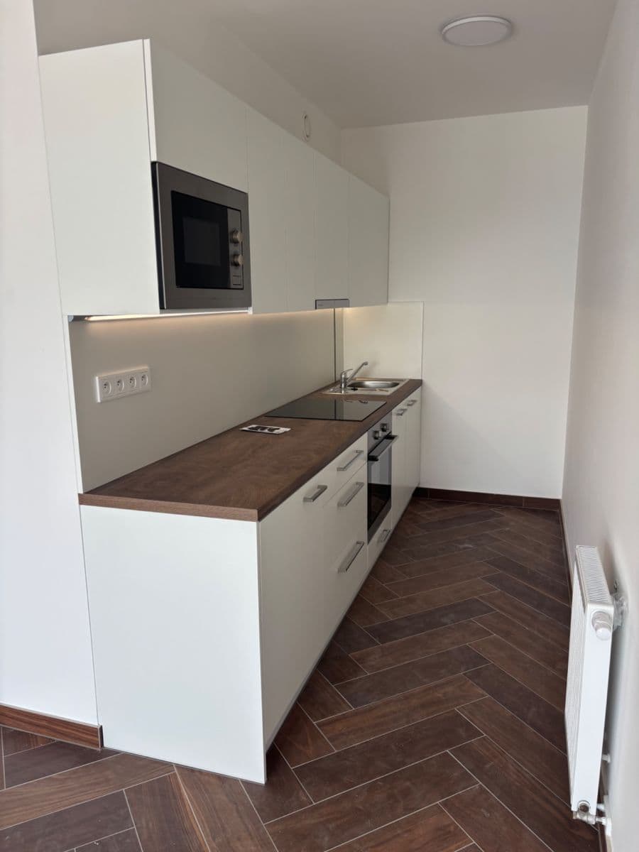 Prenájom bytu 2-izbový 46 m², Třída Jiřího Pelikána, Olomouc, Olomoucký kraj Prenájom bytu 2-izbový 46 m², Třída Jiřího Pelikána, Olomouc, Olomoucký kraj