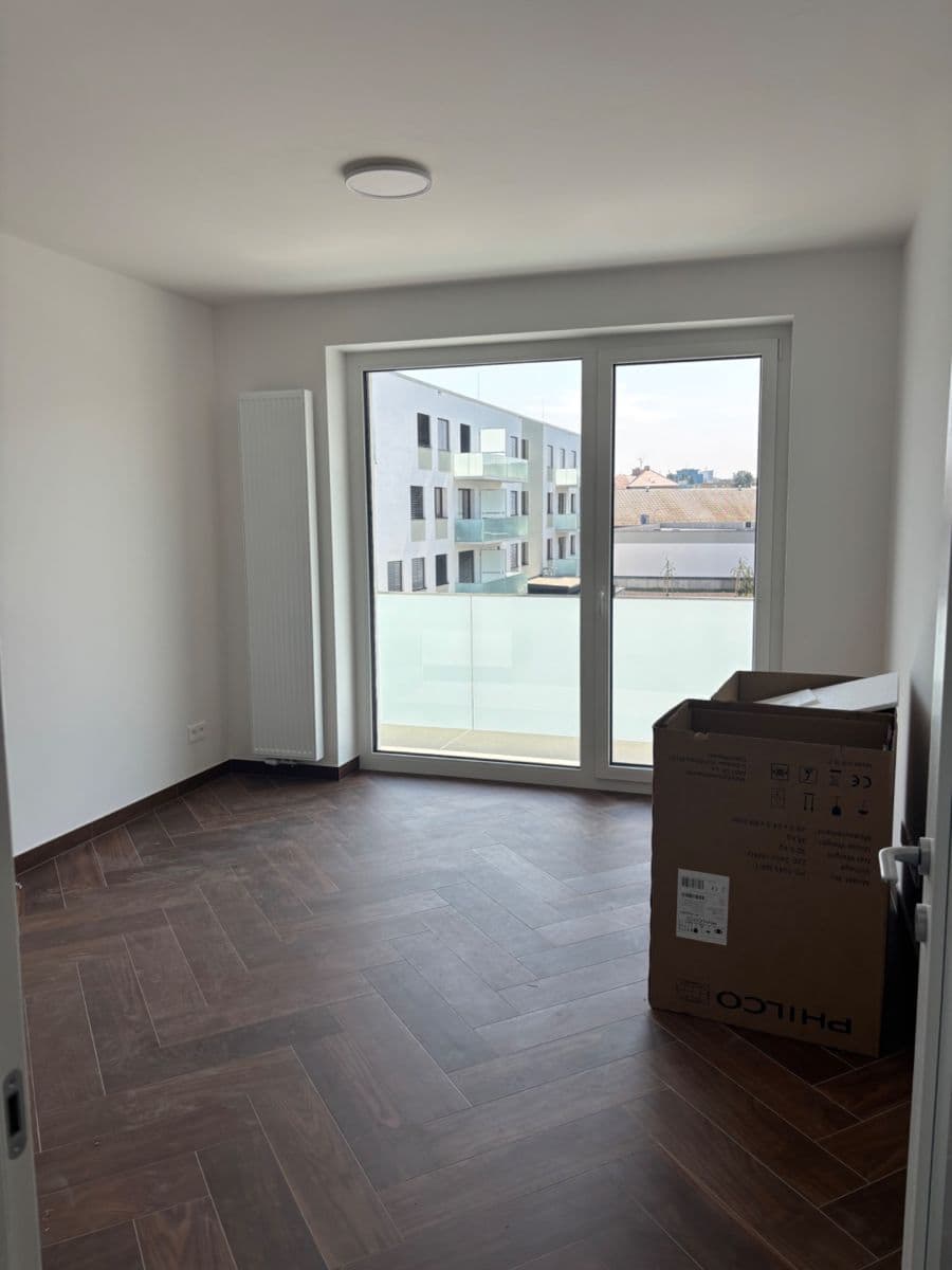Prenájom bytu 2-izbový 46 m², Třída Jiřího Pelikána, Olomouc, Olomoucký kraj Prenájom bytu 2-izbový 46 m², Třída Jiřího Pelikána, Olomouc, Olomoucký kraj