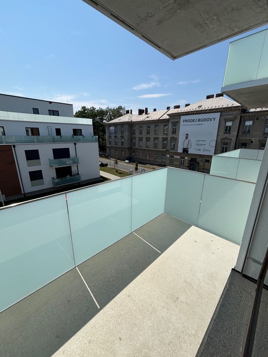 Prenájom bytu 2-izbový 46 m², Třída Jiřího Pelikána, Olomouc, Olomoucký kraj Prenájom bytu 2-izbový 46 m², Třída Jiřího Pelikána, Olomouc, Olomoucký kraj