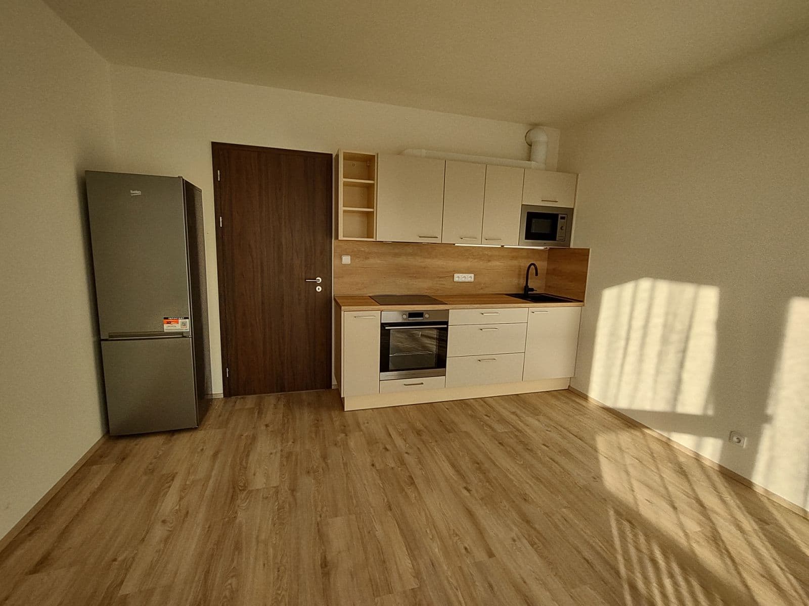 Prenájom bytu 1-izbový 25 m², Nádražní, Kralupy nad Vltavou, Středočeský kraj Prenájom bytu 1-izbový 25 m², Nádražní, Kralupy nad Vltavou, Středočeský kraj