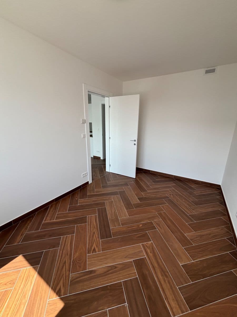 Prenájom bytu 2-izbový 46 m², Třída Jiřího Pelikána, Olomouc, Olomoucký kraj Prenájom bytu 2-izbový 46 m², Třída Jiřího Pelikána, Olomouc, Olomoucký kraj