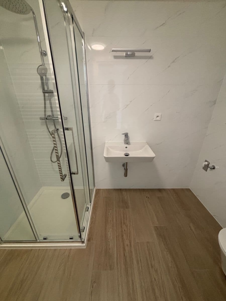 Prenájom bytu 2-izbový 46 m², Třída Jiřího Pelikána, Olomouc, Olomoucký kraj Prenájom bytu 2-izbový 46 m², Třída Jiřího Pelikána, Olomouc, Olomoucký kraj