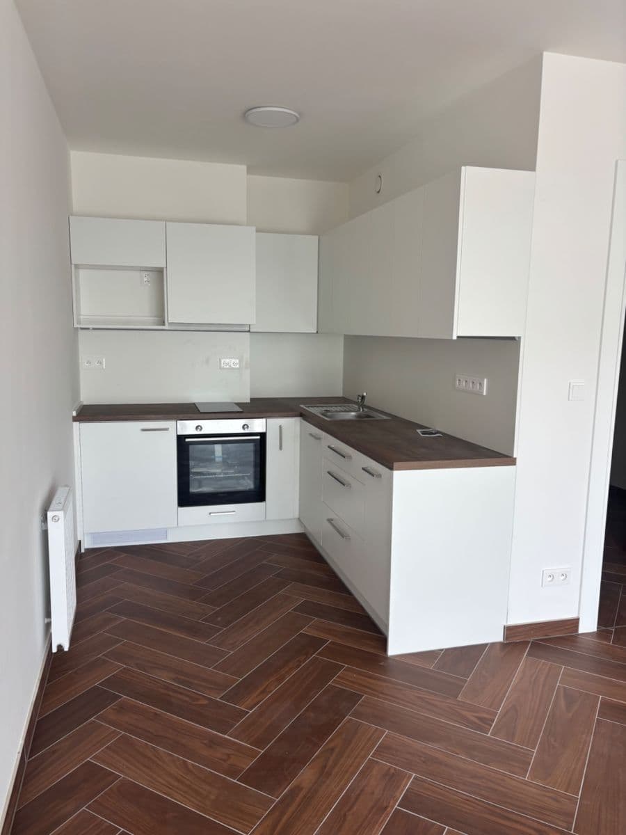 Prenájom bytu 2-izbový 46 m², Třída Jiřího Pelikána, Olomouc, Olomoucký kraj Prenájom bytu 2-izbový 46 m², Třída Jiřího Pelikána, Olomouc, Olomoucký kraj