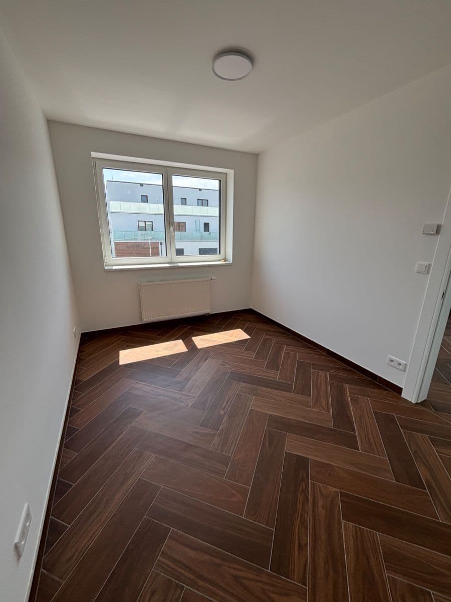Prenájom bytu 2-izbový 46 m², Třída Jiřího Pelikána, Olomouc, Olomoucký kraj Prenájom bytu 2-izbový 46 m², Třída Jiřího Pelikána, Olomouc, Olomoucký kraj