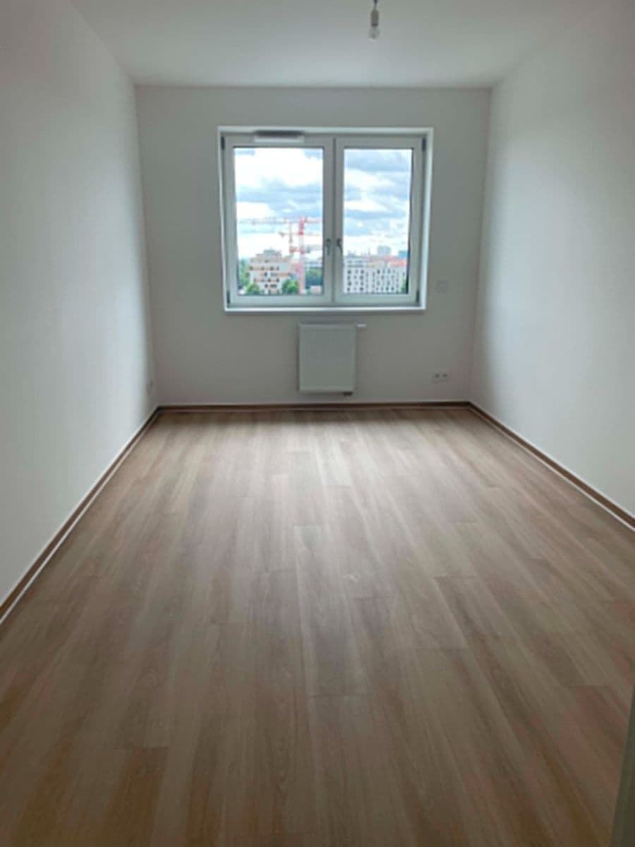 Prenájom bytu 3-izbový 70 m², Střední, Brno, Jihomoravský kraj Prenájom bytu 3-izbový 70 m², Střední, Brno, Jihomoravský kraj