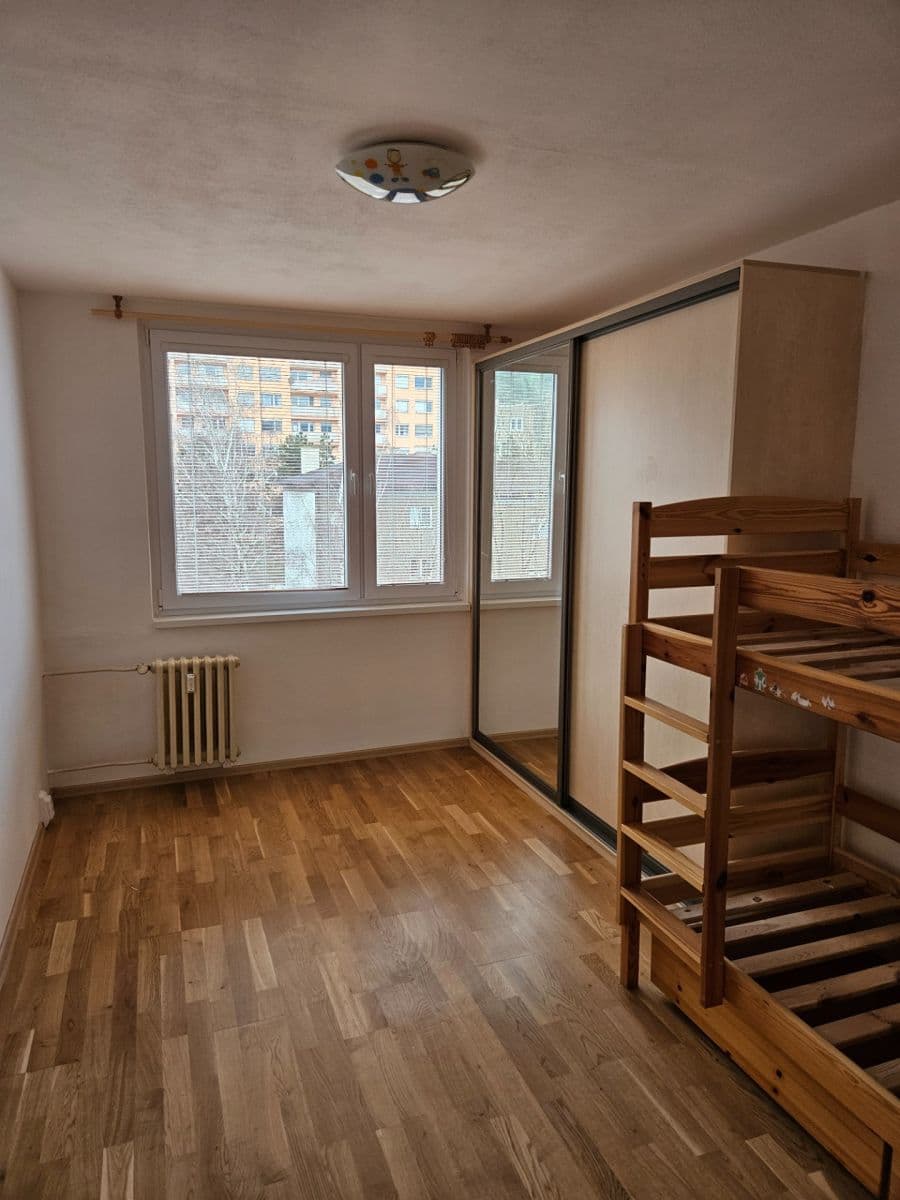 Prenájom bytu 3-izbový 67 m², Tovární, Beroun, Středočeský kraj Prenájom bytu 3-izbový 67 m², Tovární, Beroun, Středočeský kraj