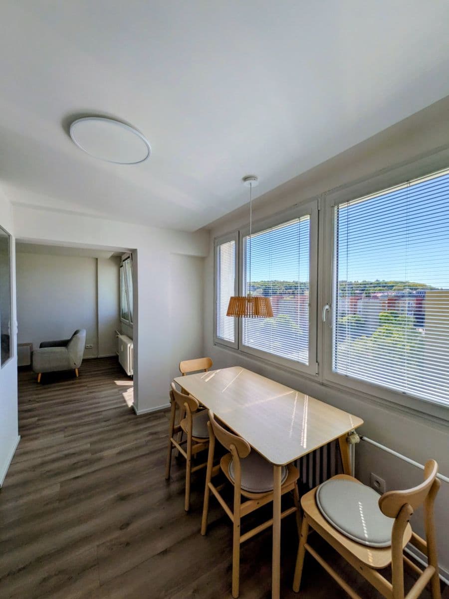 Prenájom bytu 3-izbový 73 m², Evropská, Praha, Praha Prenájom bytu 3-izbový 73 m², Evropská, Praha, Praha