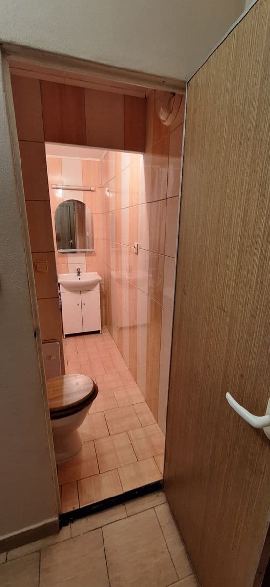 Predaj bytu 2-izbový 61 m², Hluboká, Ústí nad Labem, Ústecký kraj Predaj bytu 2-izbový 61 m², Hluboká, Ústí nad Labem, Ústecký kraj