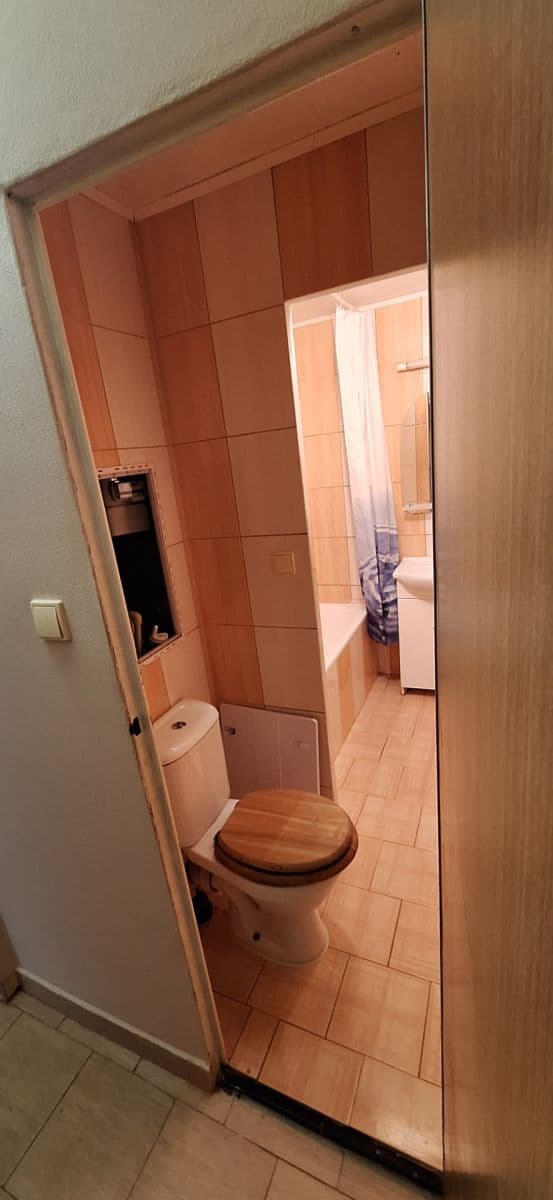 Predaj bytu 2-izbový 61 m², Hluboká, Ústí nad Labem, Ústecký kraj Predaj bytu 2-izbový 61 m², Hluboká, Ústí nad Labem, Ústecký kraj