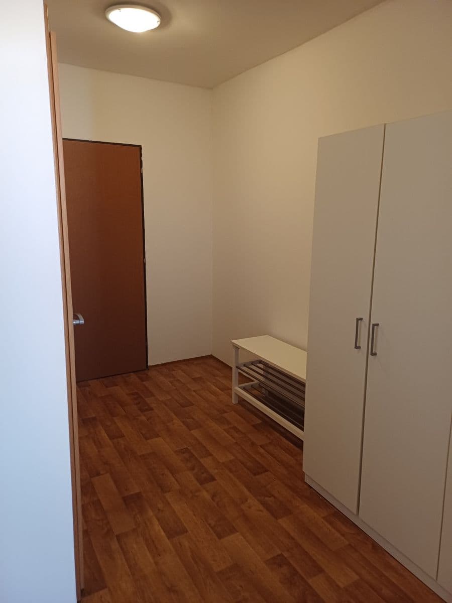 Prenájom bytu 2-izbový 42 m², Čimická, Praha, Praha Prenájom bytu 2-izbový 42 m², Čimická, Praha, Praha