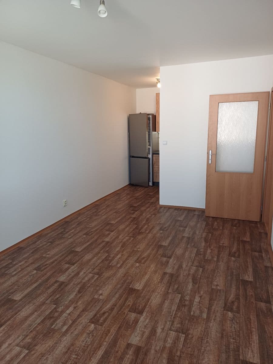Prenájom bytu 2-izbový 42 m², Čimická, Praha, Praha Prenájom bytu 2-izbový 42 m², Čimická, Praha, Praha