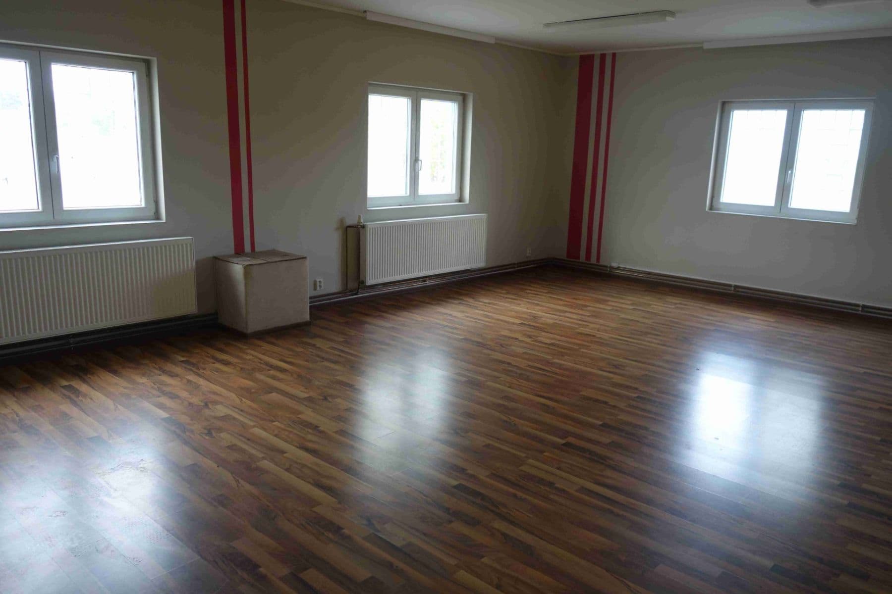 Prenájom nebytového priestoru 315 m², Tyršova, Vejprnice, Plzeňský kraj Prenájom nebytového priestoru 315 m², Tyršova, Vejprnice, Plzeňský kraj