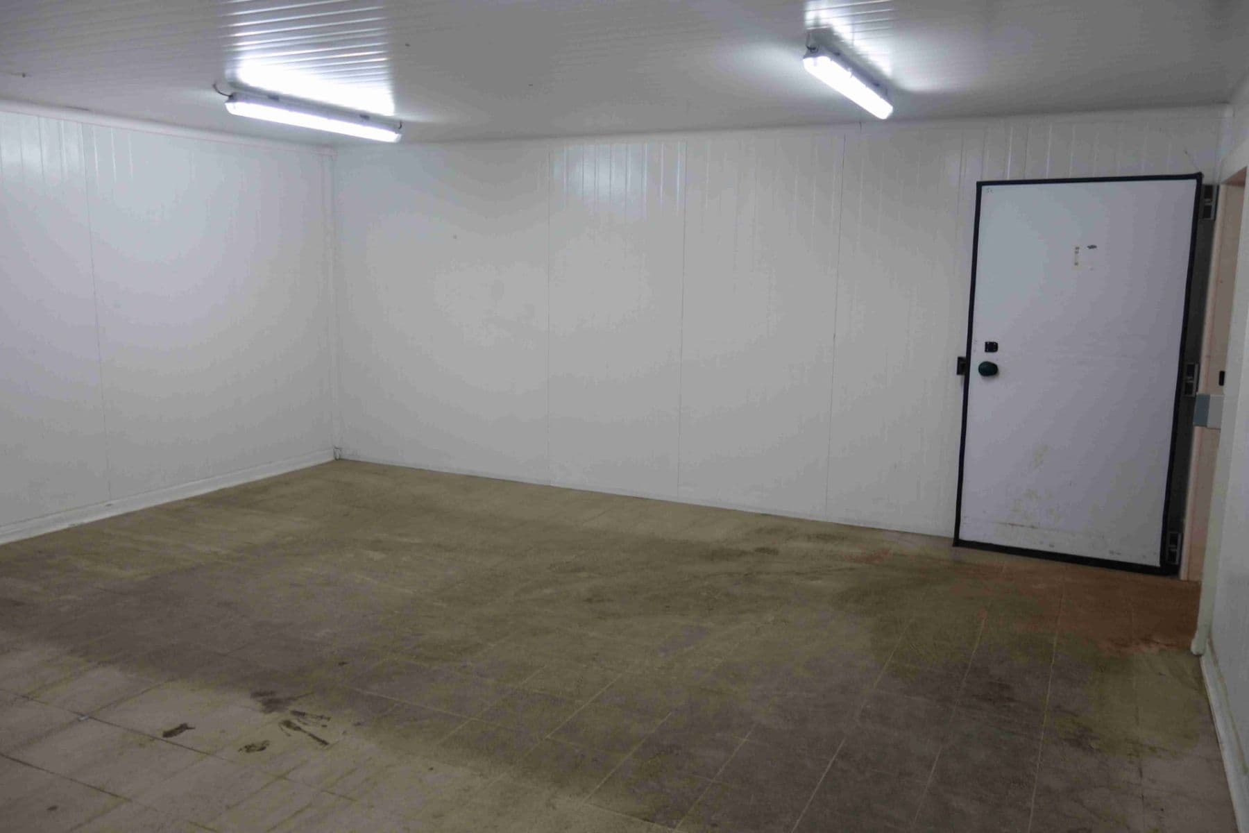 Prenájom nebytového priestoru 315 m², Tyršova, Vejprnice, Plzeňský kraj Prenájom nebytového priestoru 315 m², Tyršova, Vejprnice, Plzeňský kraj