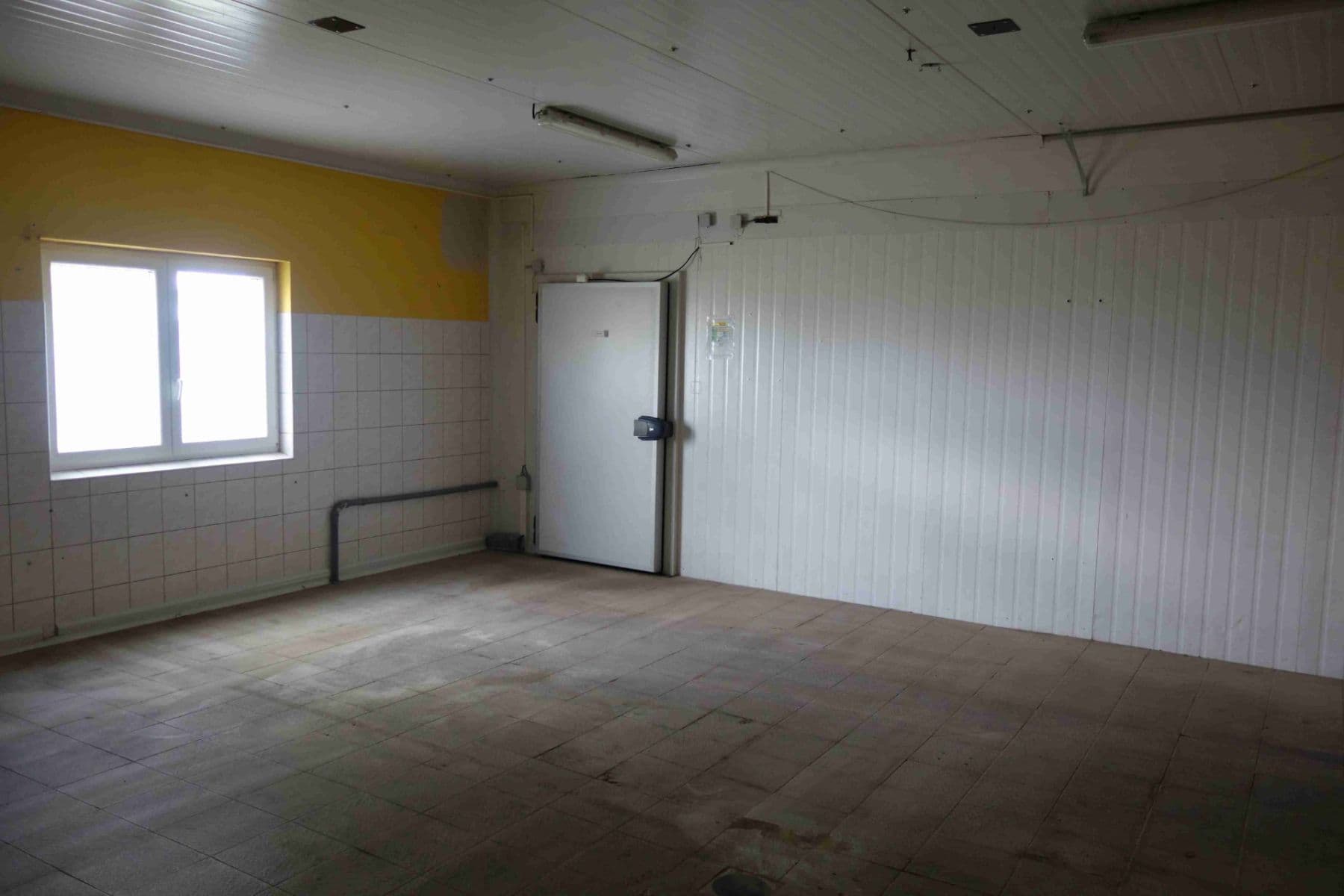 Prenájom nebytového priestoru 315 m², Tyršova, Vejprnice, Plzeňský kraj Prenájom nebytového priestoru 315 m², Tyršova, Vejprnice, Plzeňský kraj