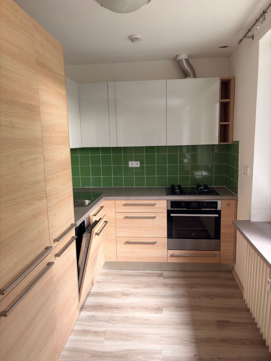 Prenájom bytu 3-izbový 65 m², Myslivečkova, Praha, Praha Prenájom bytu 3-izbový 65 m², Myslivečkova, Praha, Praha