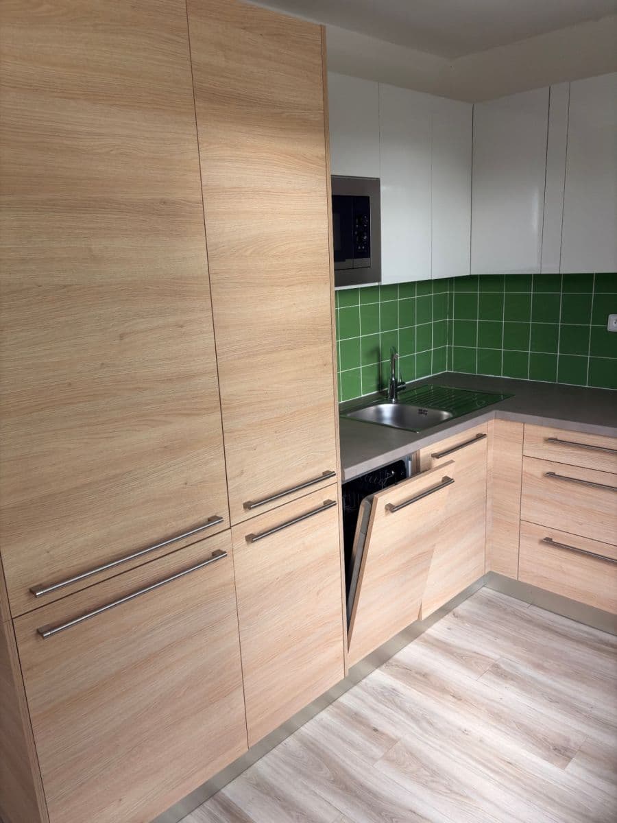 Prenájom bytu 3-izbový 65 m², Myslivečkova, Praha, Praha Prenájom bytu 3-izbový 65 m², Myslivečkova, Praha, Praha