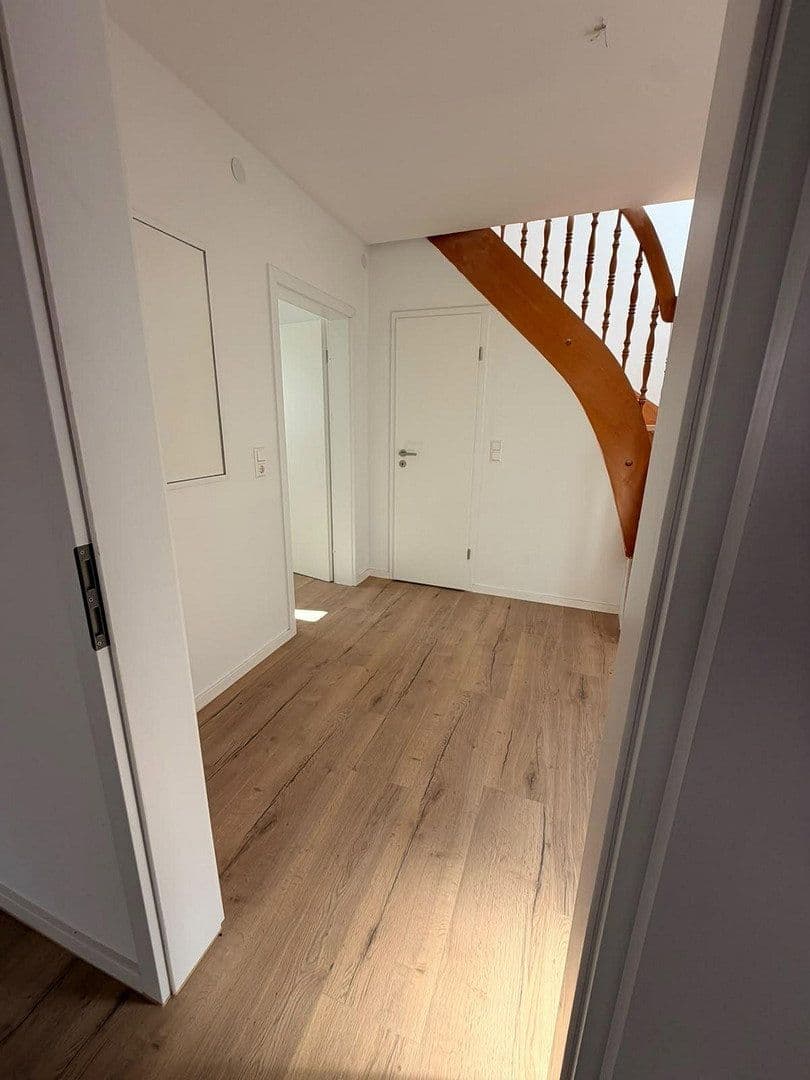 Predaj domu 145 m², pozemok 300 m², Totenkopfstr, Sankt Martin, Porýnie-Falcko Predaj domu 145 m², pozemok 300 m², Totenkopfstr, Sankt Martin, Porýnie-Falcko