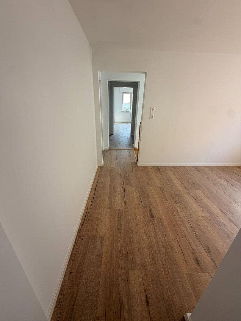 Predaj domu 145 m², pozemok 300 m², Totenkopfstr, Sankt Martin, Porýnie-Falcko Predaj domu 145 m², pozemok 300 m², Totenkopfstr, Sankt Martin, Porýnie-Falcko